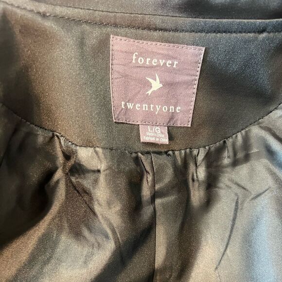 Forever 21 Black Faux Satin Belted White Trim Double-Breasted Trench Jacket Med - Picture 9 of 9